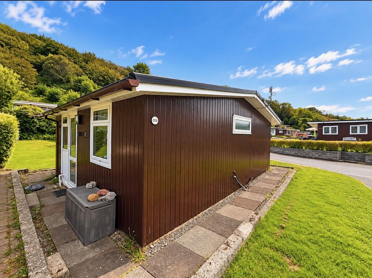 Summercliff Chalets, Caswell, Caswell bay, Swansea, SA3 3BP